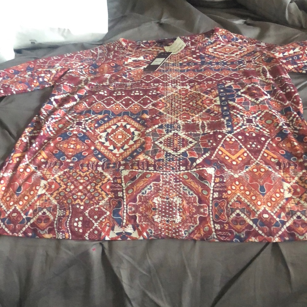 Brand shirt